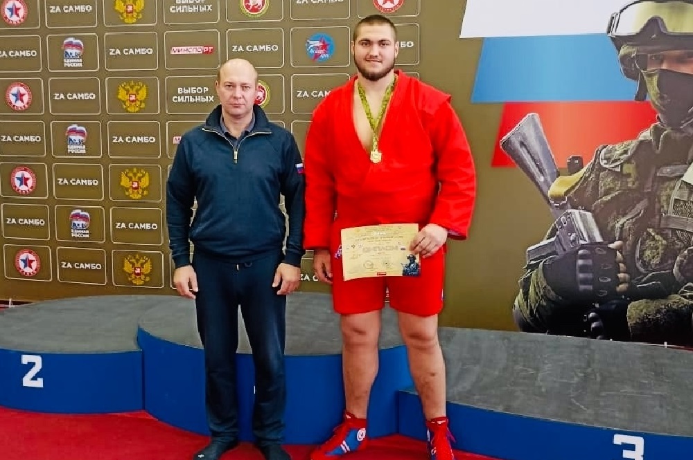 Двое самбистов из Владимирской области взяли награды в Казани