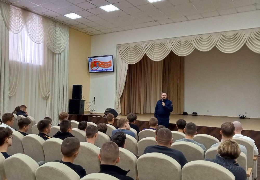 Следователь провел лекцию для студентов в Гусь-Хрустальном