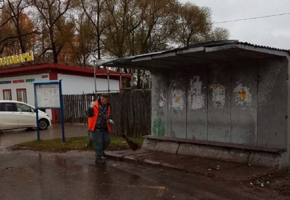 Уборка продолжается в отдаленных районах  Владимира