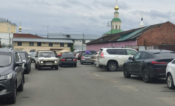 Инспектор ДПС требует у вас документы на парковке: как нужно ответить, чтобы защитить свои права