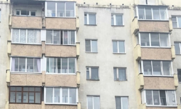 Владельцы квартир с балконами могут лишиться жилья: юрист раскрыл, из-за чего это произойдет